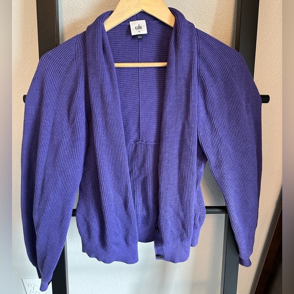 Beautiful violet sweater. Amazing condition. Barely worn. - Picture 1 of 3